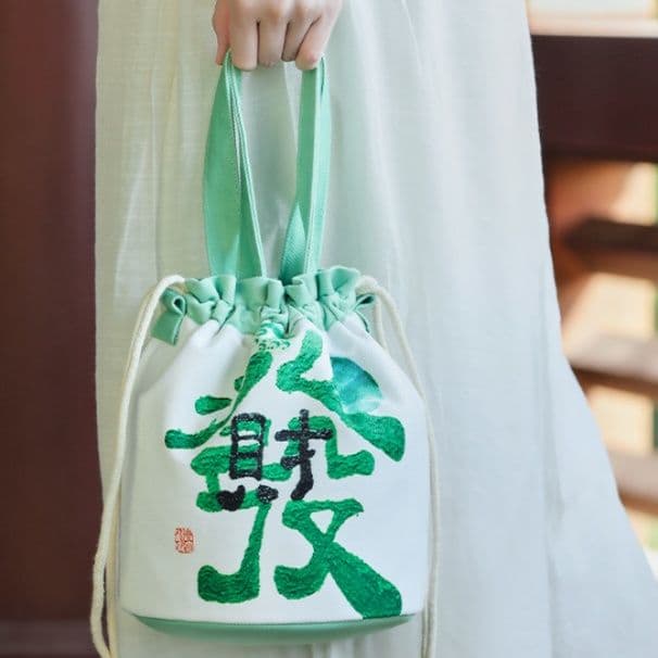 漢字刺繍入り巾着トートバッグ