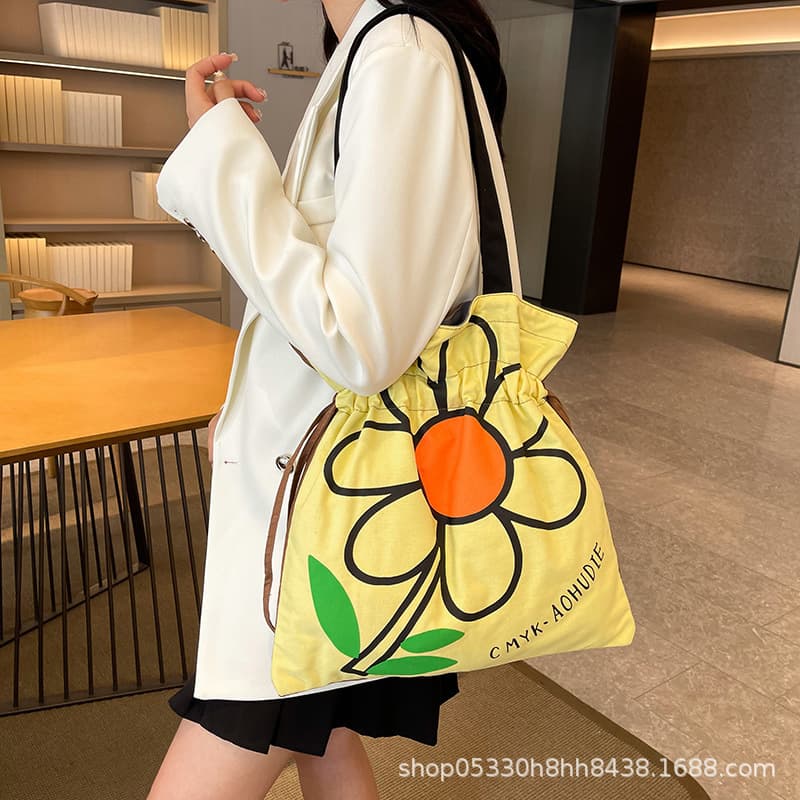 巾着 大きな花柄プリント巾着トートバッグ
