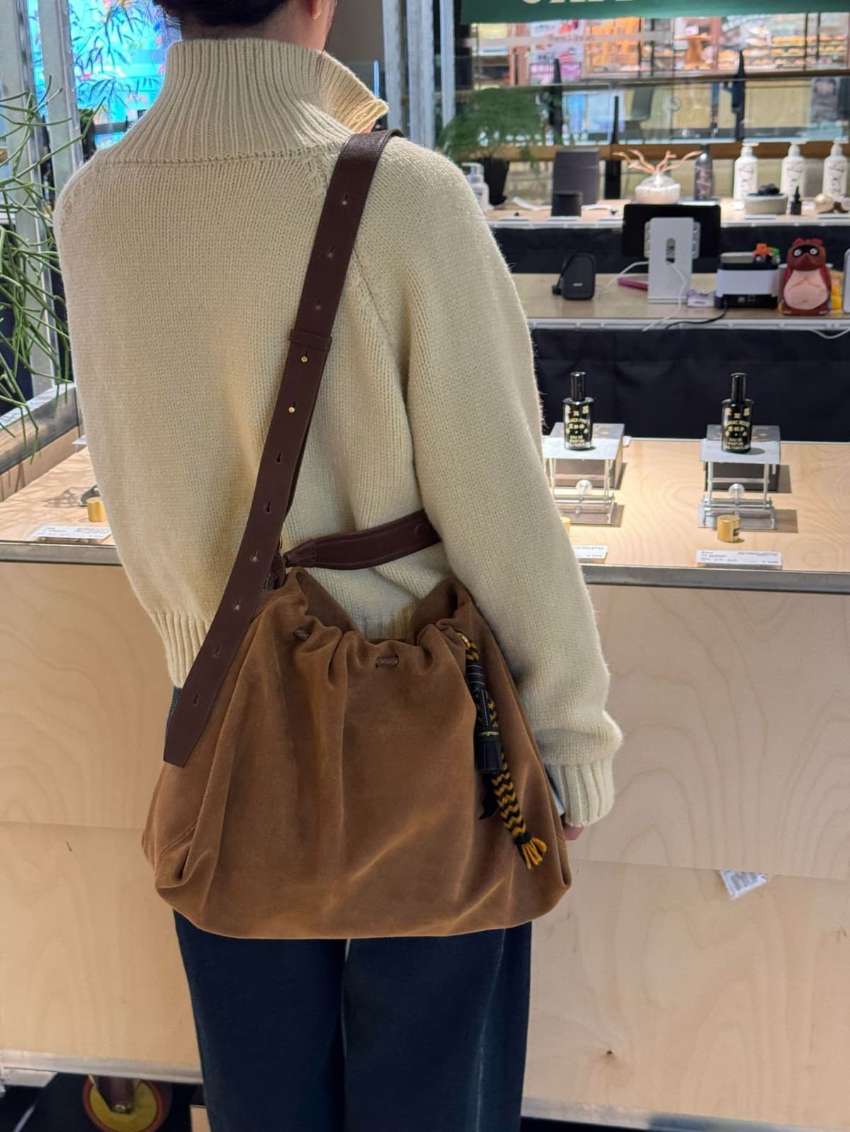 巾着 上質スエード調巾着トートバッグ