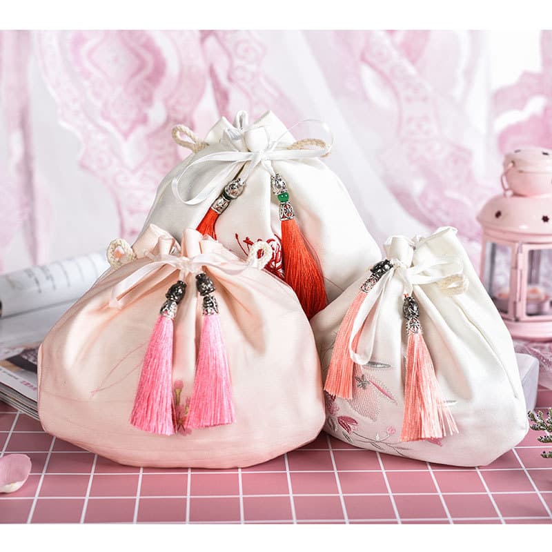 巾着 桜刺繍タッセル付き和風巾着ポーチ