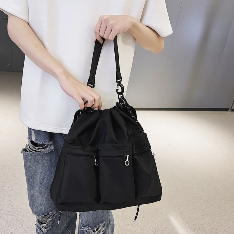 巾着 多機能ポケット付き巾着型ショルダーバッグ