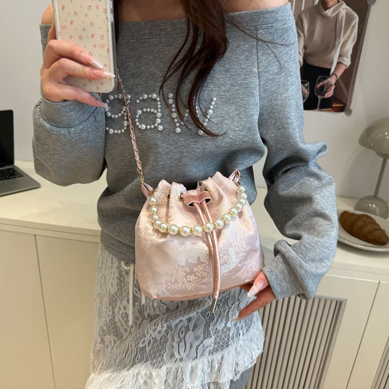 巾着 パール装飾付きレース刺繍巾着ショルダーバッグ