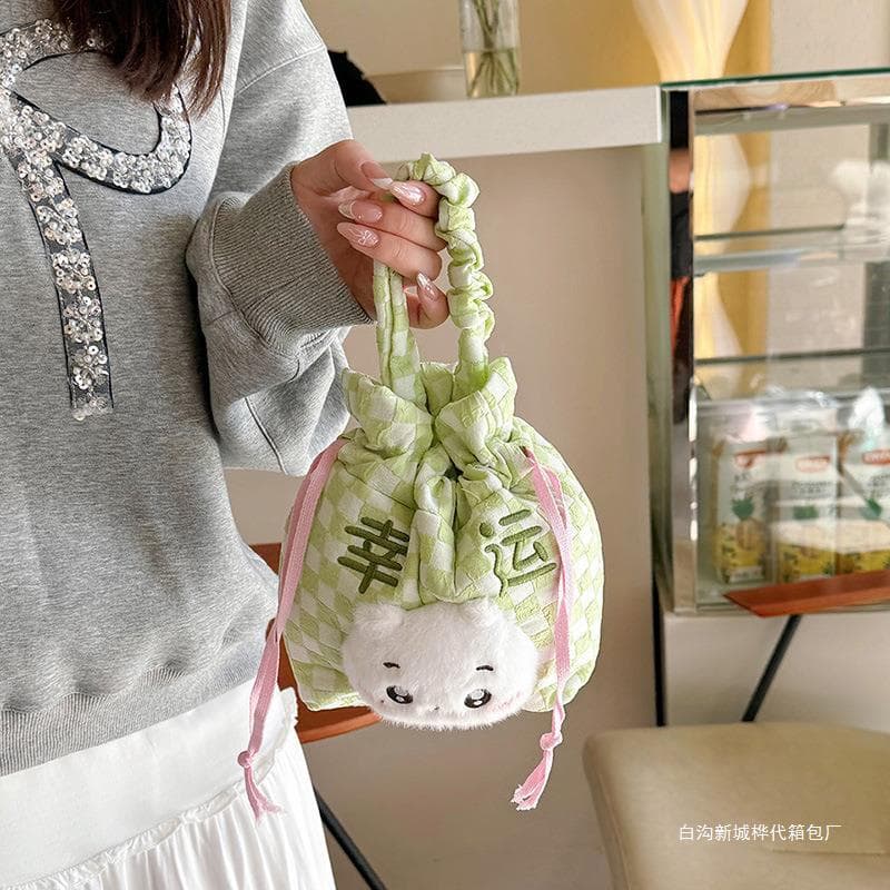 巾着 幸運招き猫笑顔刺繍入り巾着ポーチ