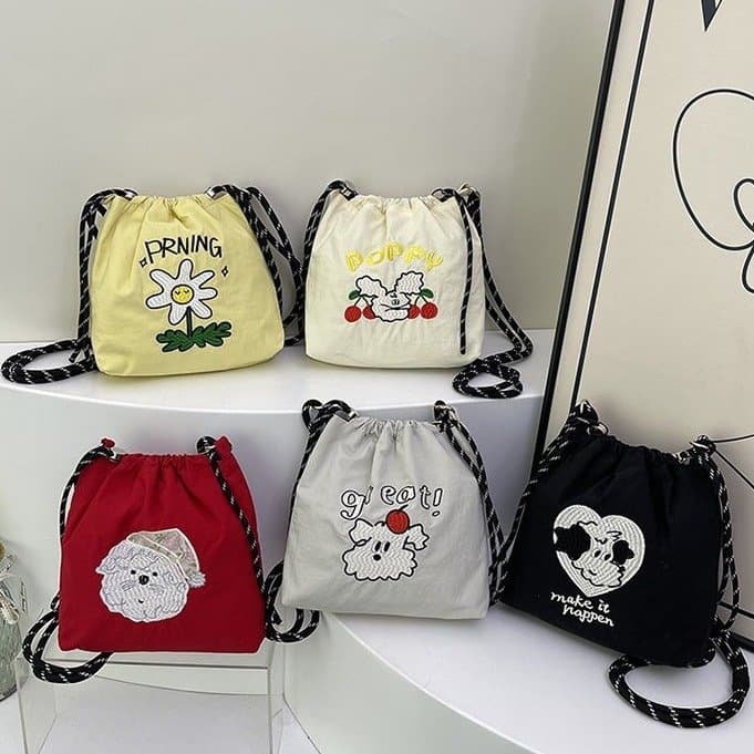 巾着 刺繍デザイン巾着ショルダーバッグ