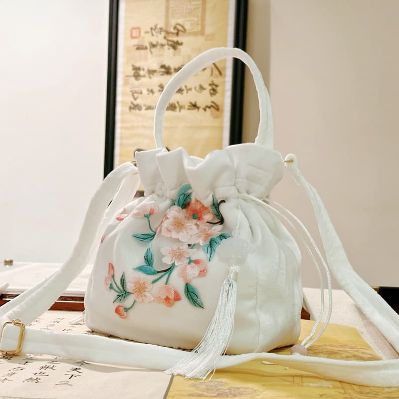 巾着 花鳥刺繍タッセル付き和風巾着ポーチ