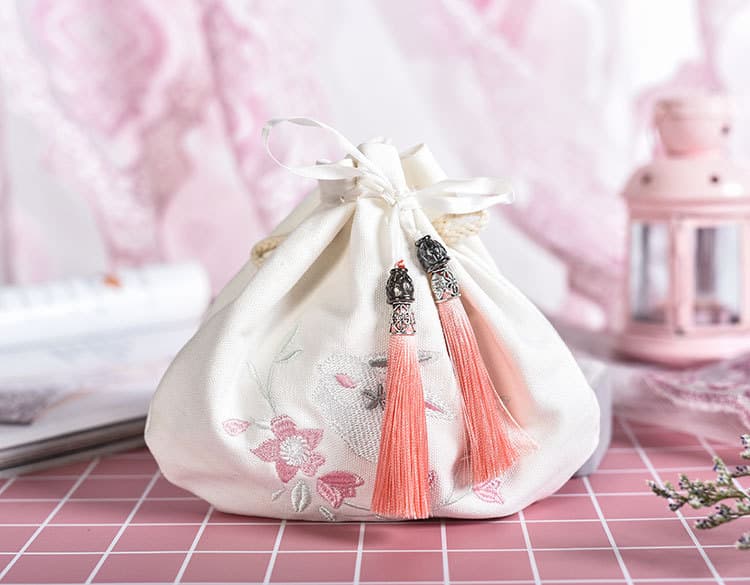 巾着 桜刺繍タッセル付き和風巾着ポーチ