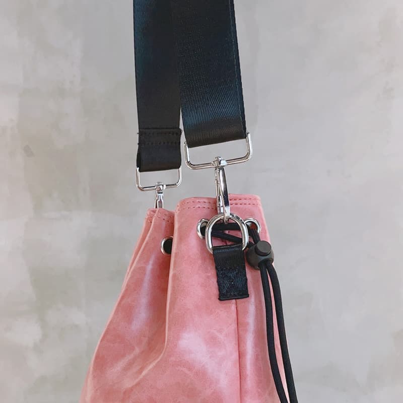 巾着 上質レザー巾着型ショルダートートかばん