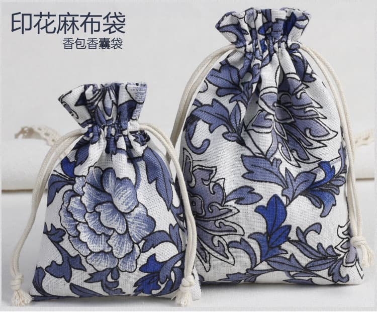 巾着 唐草模様の上品な布製巾着ポーチ
