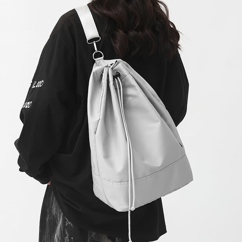 巾着 シンプル巾着型デイリーリュック
