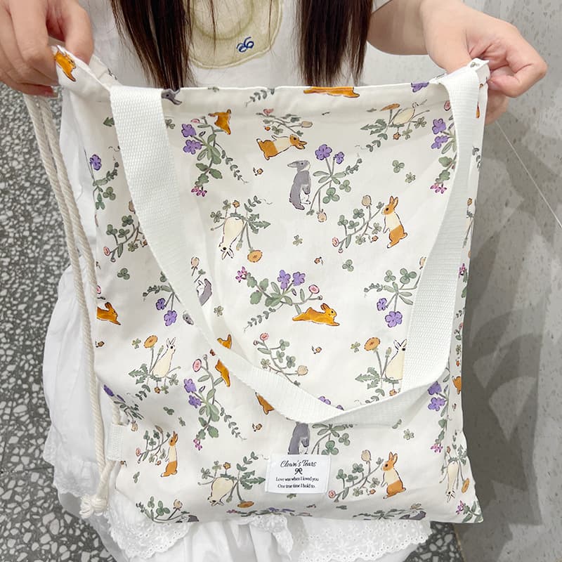 巾着 森の動物と花柄刺繍の巾着リュックサック