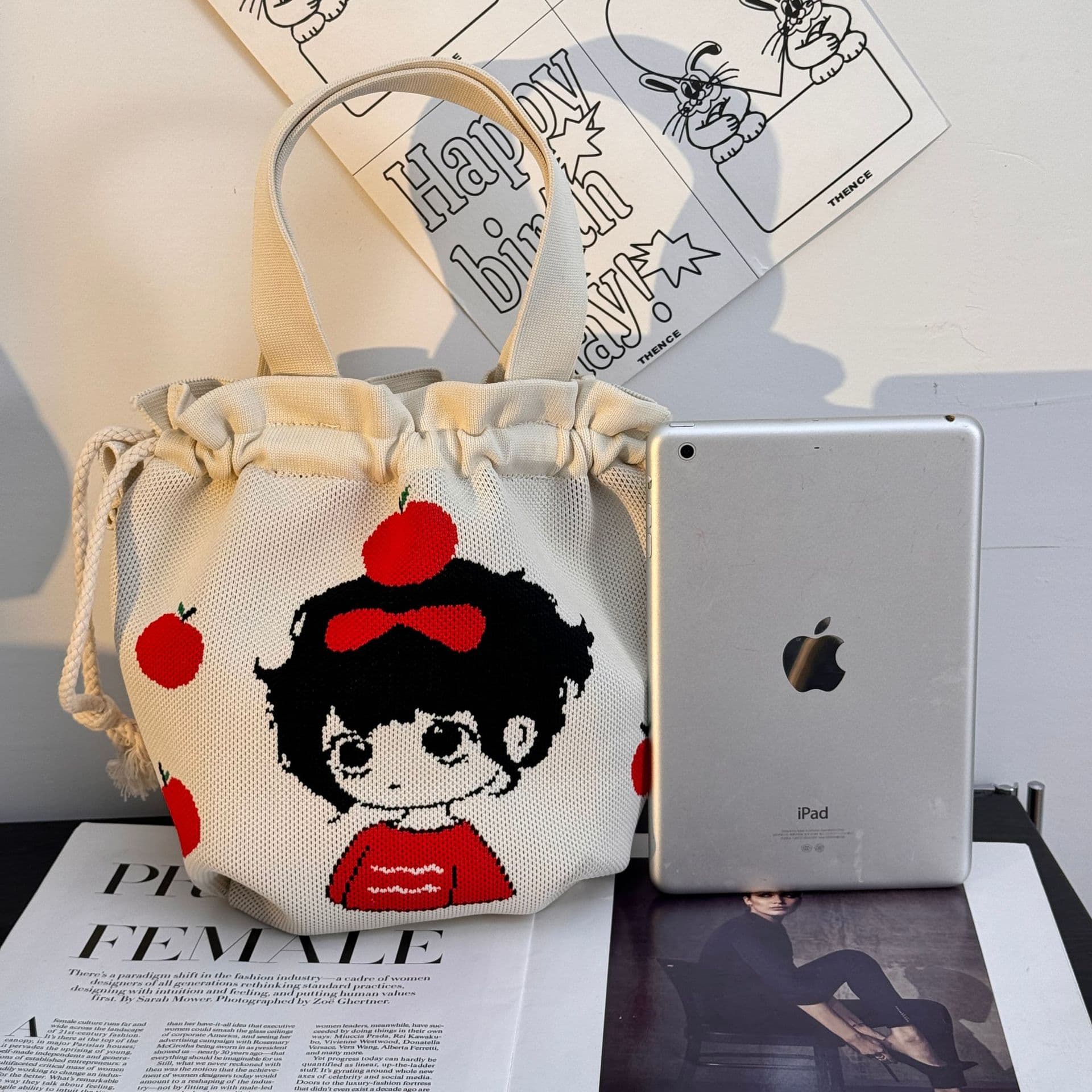 巾着 可愛いキャラクター刺繍の巾着ポーチ