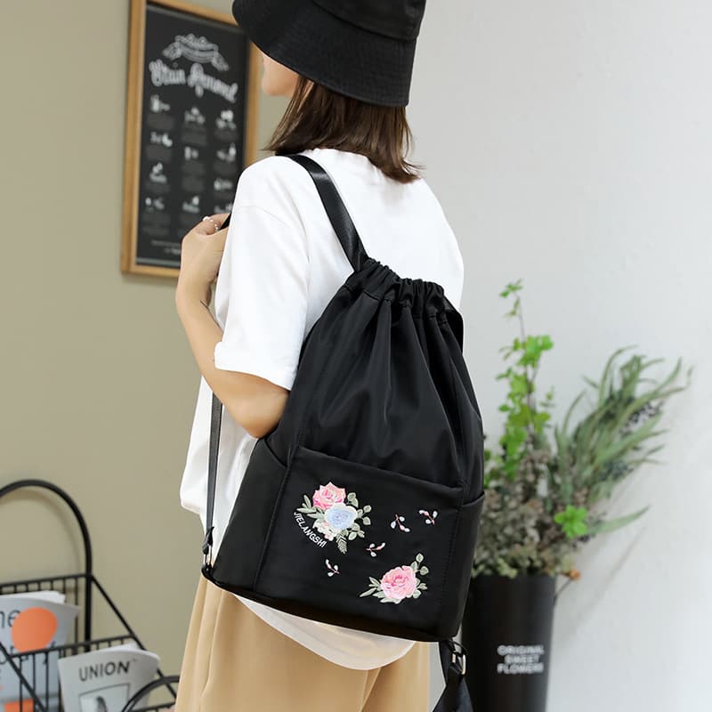 巾着 花柄刺繍入り巾着型リュックサック