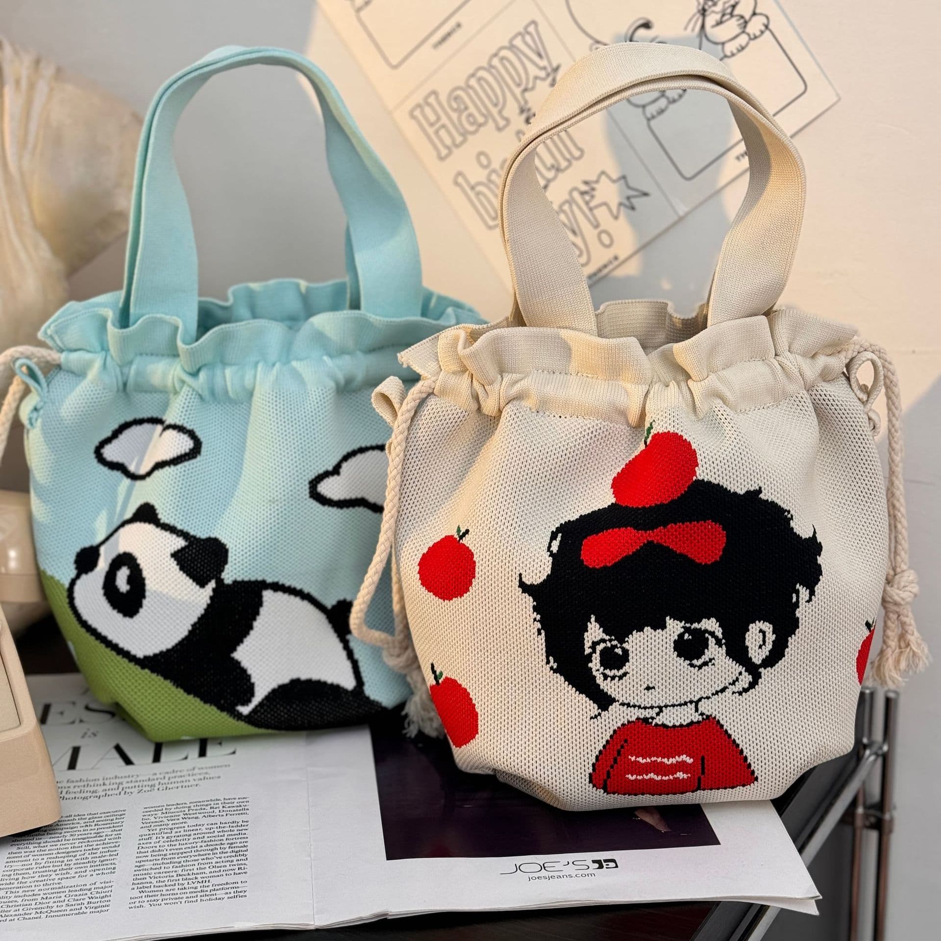 巾着 可愛いキャラクター刺繍の巾着ポーチ