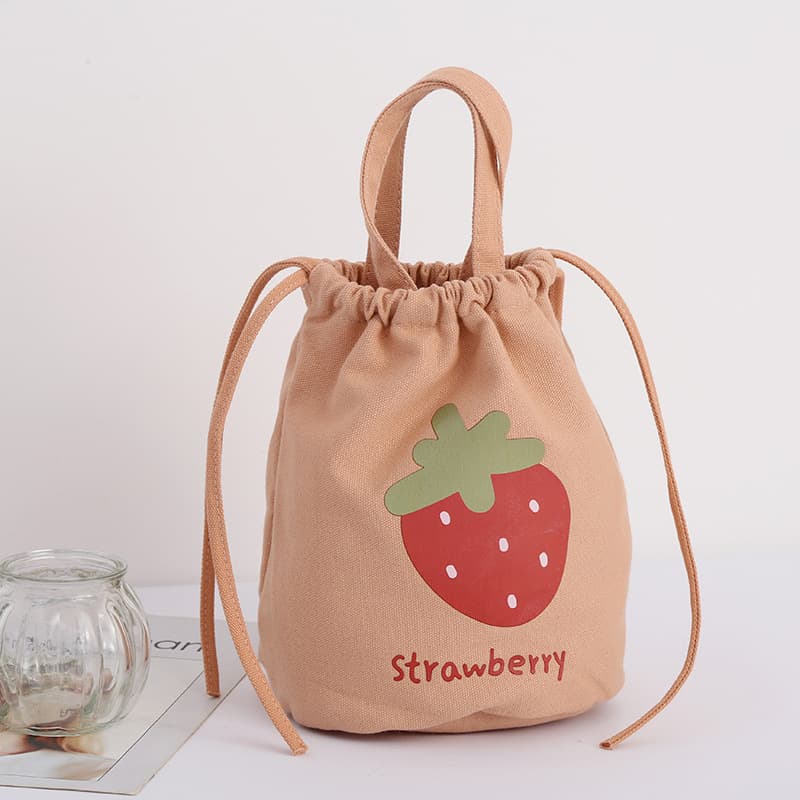 巾着 いちご刺繍の可愛い巾着ポーチ