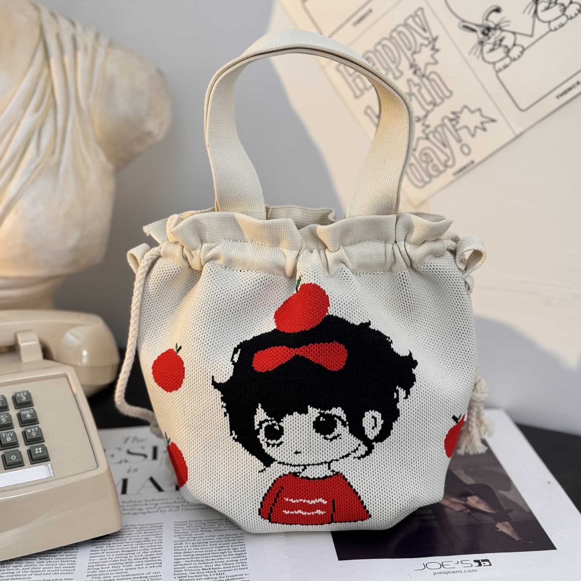 巾着 可愛いキャラクター刺繍の巾着ポーチ